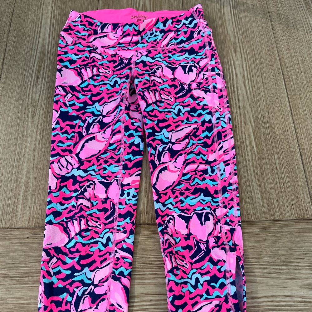 Lilly Pulitzer Capri Leggings in Lobstah Roll